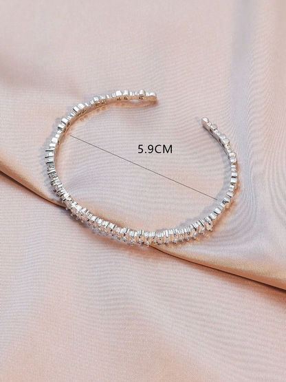 [NEU] Classic Swarovski™ Armreif – Mit Zirkonia besetzt - 18K vergoldet + KOSTENLOSER VERSAND