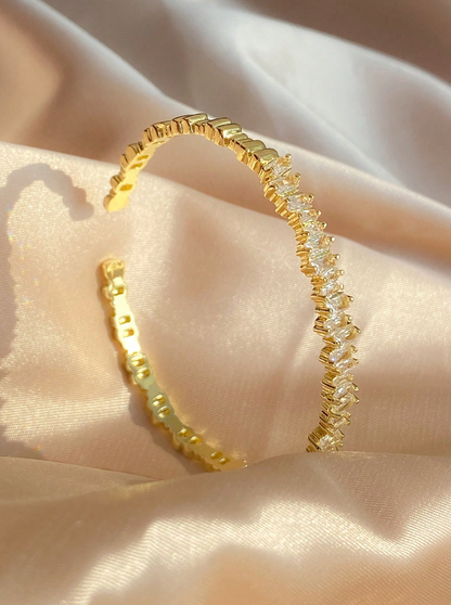 [NEU] Classic Swarovski™ Armreif – Mit Zirkonia besetzt - 18K vergoldet + KOSTENLOSER VERSAND