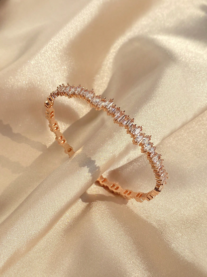 [NEU] Classic Swarovski™ Armreif – Mit Zirkonia besetzt - 18K vergoldet + KOSTENLOSER VERSAND
