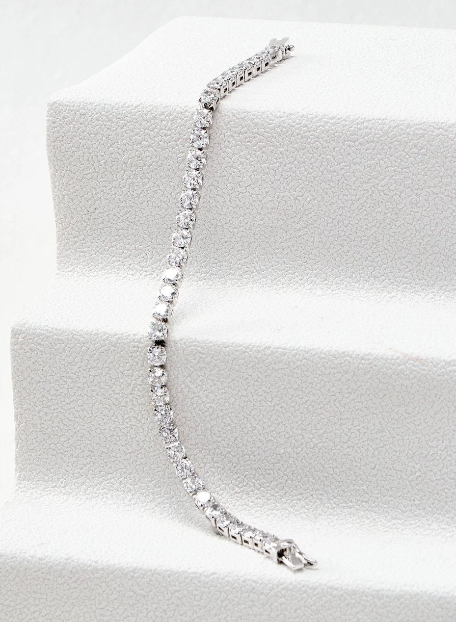 [NEU] Bridge Swarovski™ Armreif – Mit Zirkonia besetzt, 18K vergoldet + KOSTENLOSER VERSAND