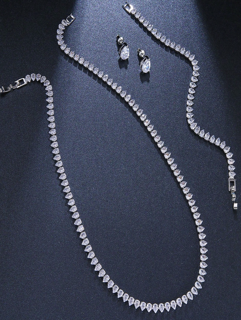 [NEU] Crystal Royale Swarovski™ Schmuckset (4-teilig) – 18K Vergoldet + KOSTENLOSER VERSAND