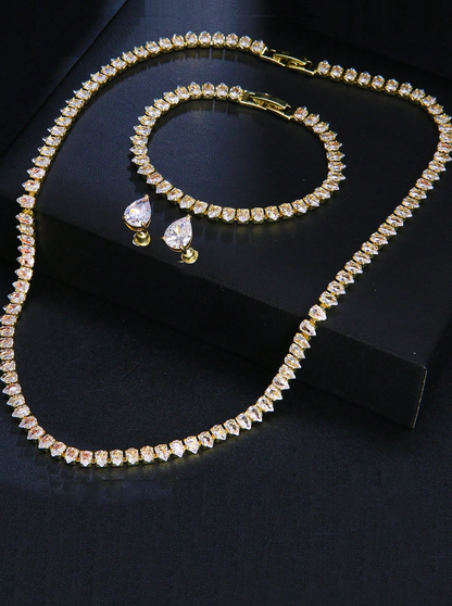 [NEU] Crystal Royale Swarovski™ Schmuckset (4-teilig) – 18K Vergoldet + KOSTENLOSER VERSAND