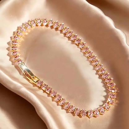 [NEU] Milano Swarovski™ Armreif – Mit Zirkonia besetzt, 18K vergoldet + KOSTENLOSER VERSAND
